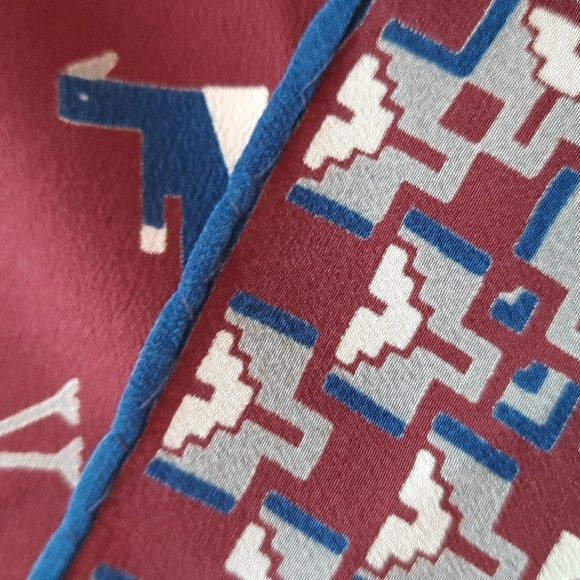 Gucci bird scarf wrap - Picture 7 of 9